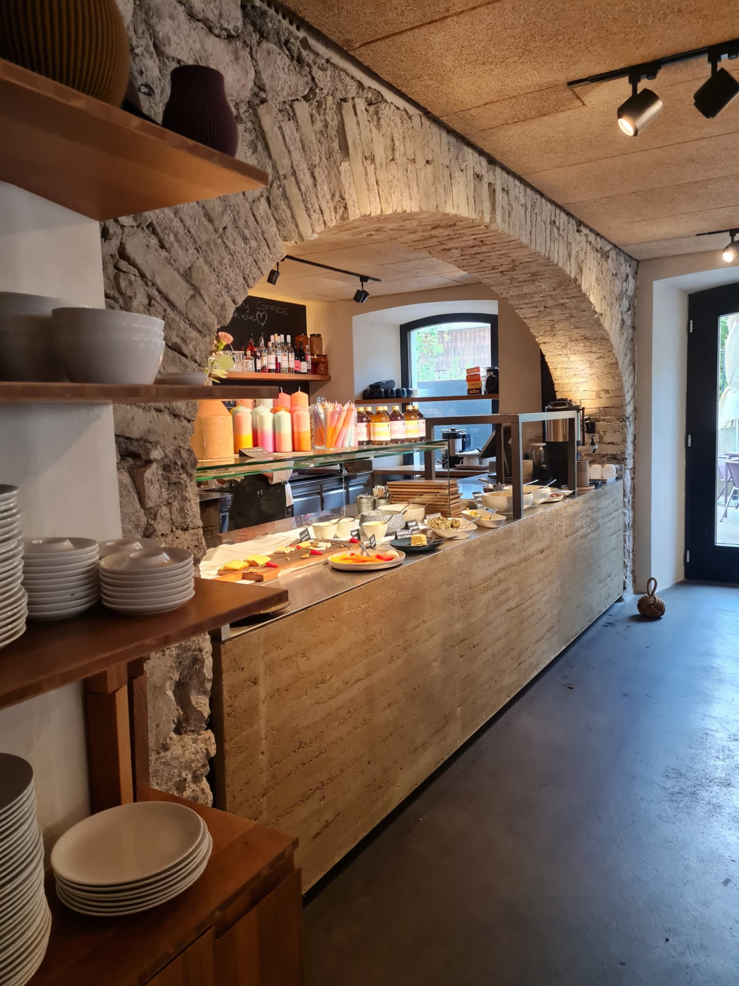 Café Deli im Hotel Bären mit Gewölbe